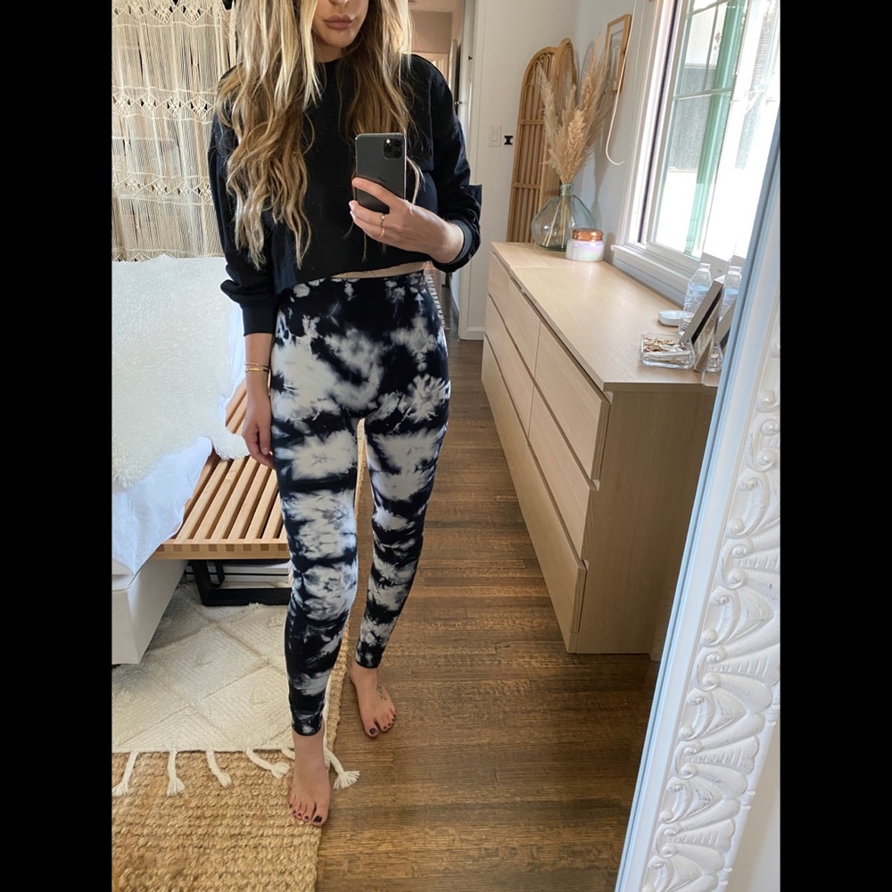 H&M High Waisted Tie Dye Leggings